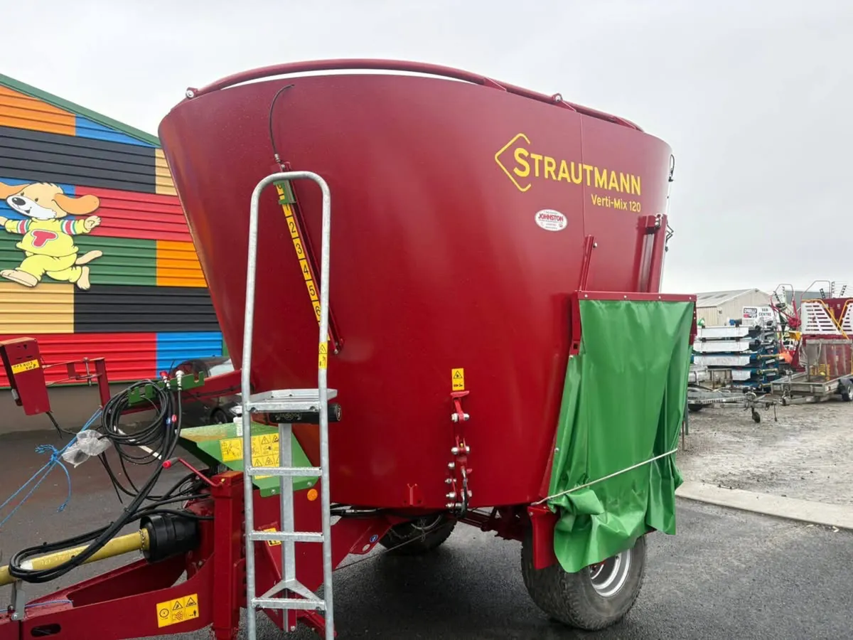 Strautmann Feeder available for Demo - Image 1