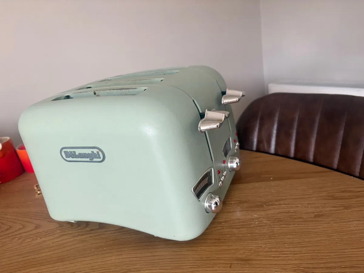 Delonghi - 4 Slice Toaster Gree - Image 2