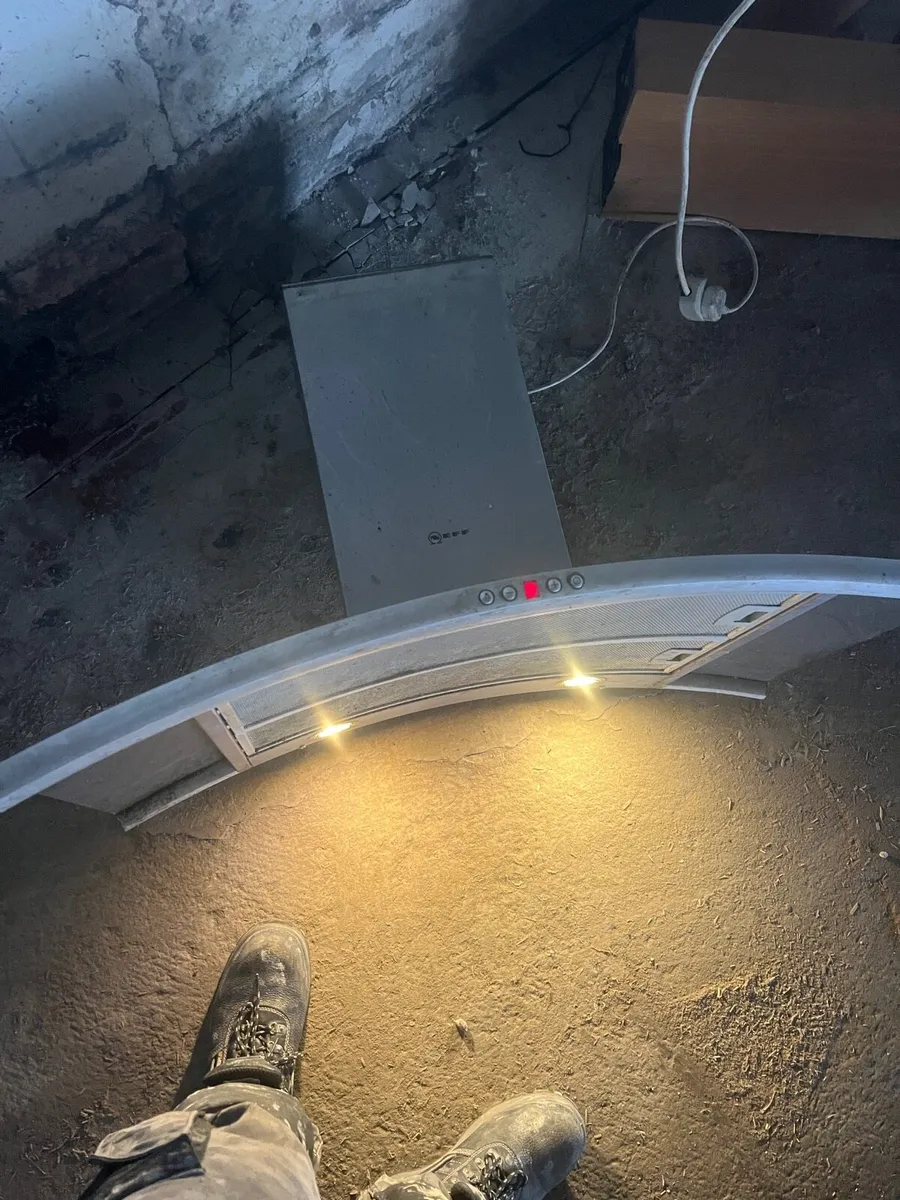 NEFF HOOD EXTRACTOR FAN - Image 1