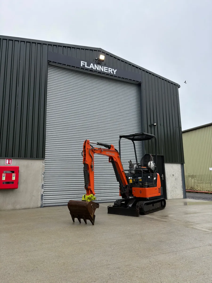 Hitachi 19U - Image 2