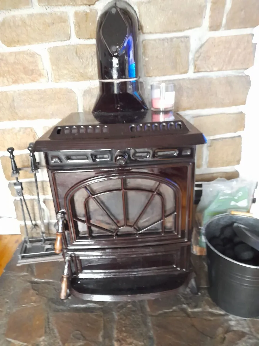 Stove - Image 1