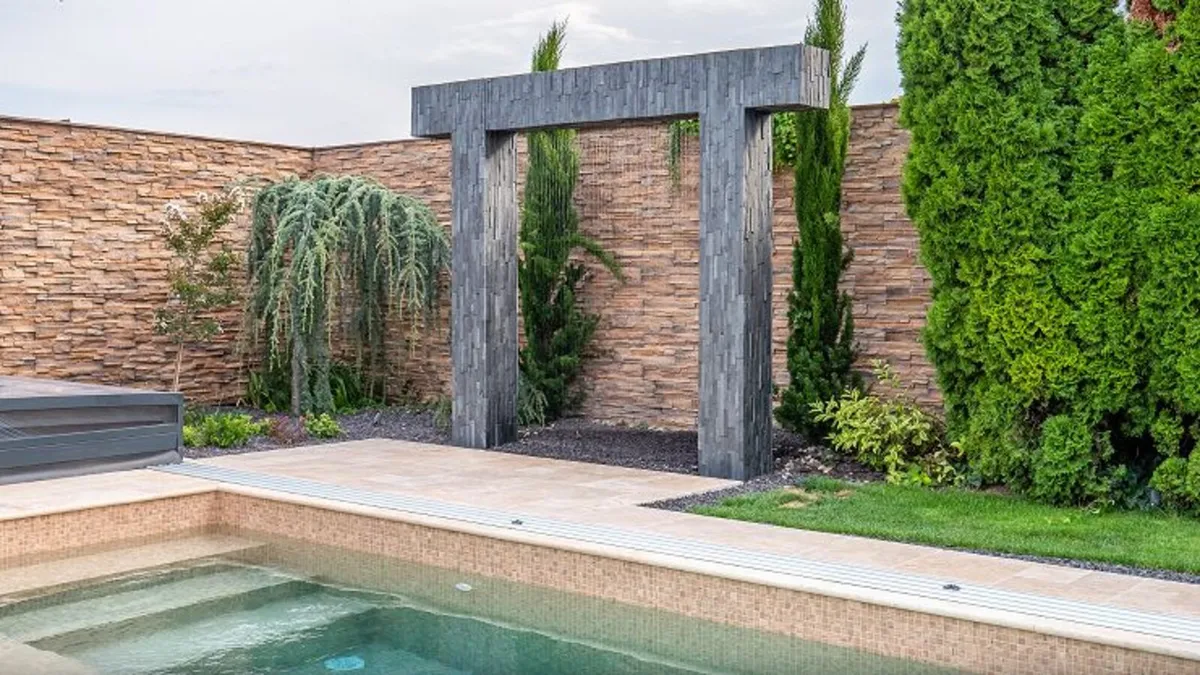 Grenada Russet – Internal & External Stone - Image 3