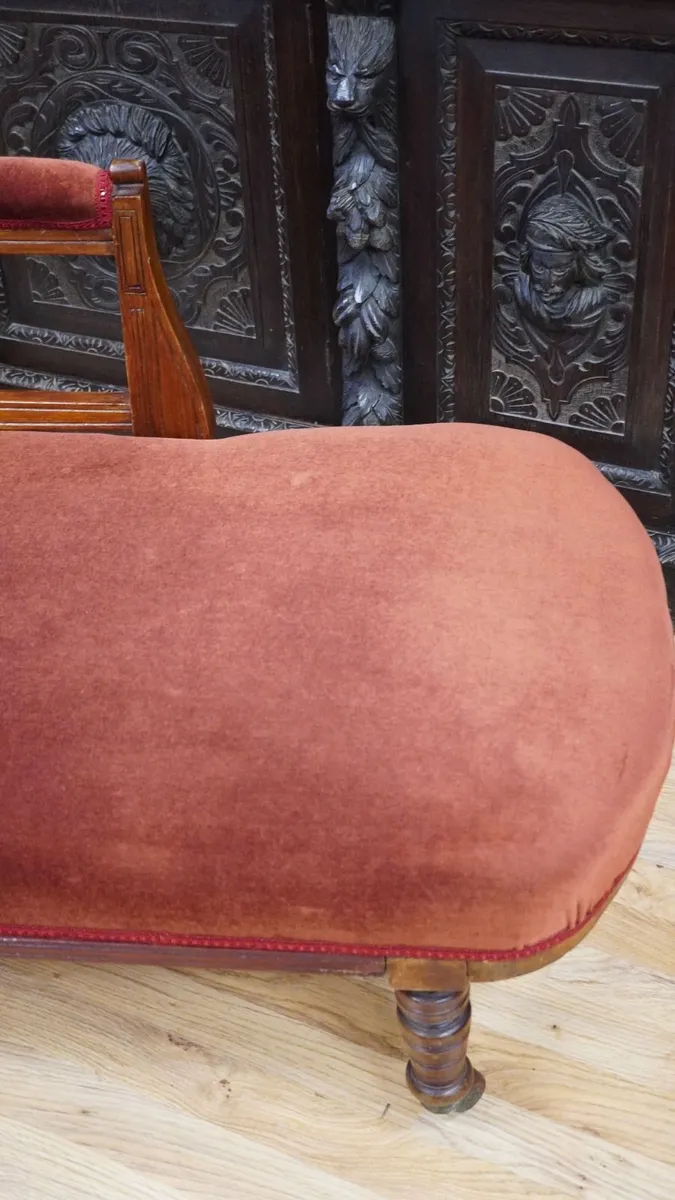 Velvet Chaise Longue Daybed - Image 4