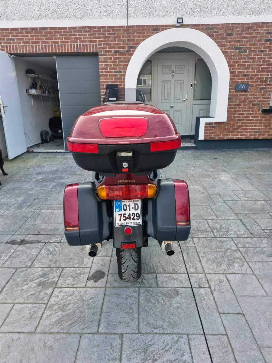 Honda Pan European ST 1100 - Image 4