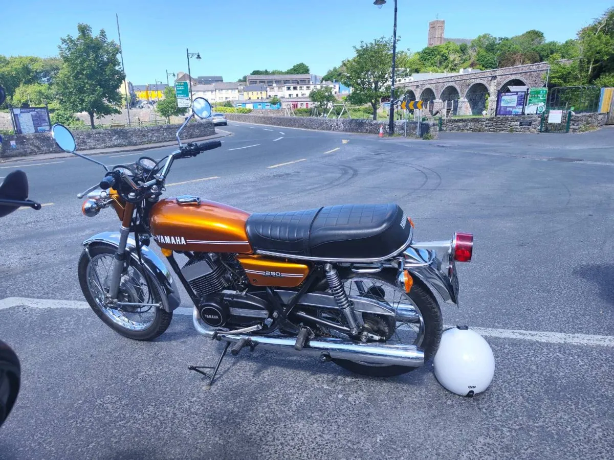 Yamaha RD250A - Image 2