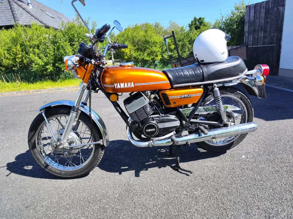 Yamaha RD250A - Image 3