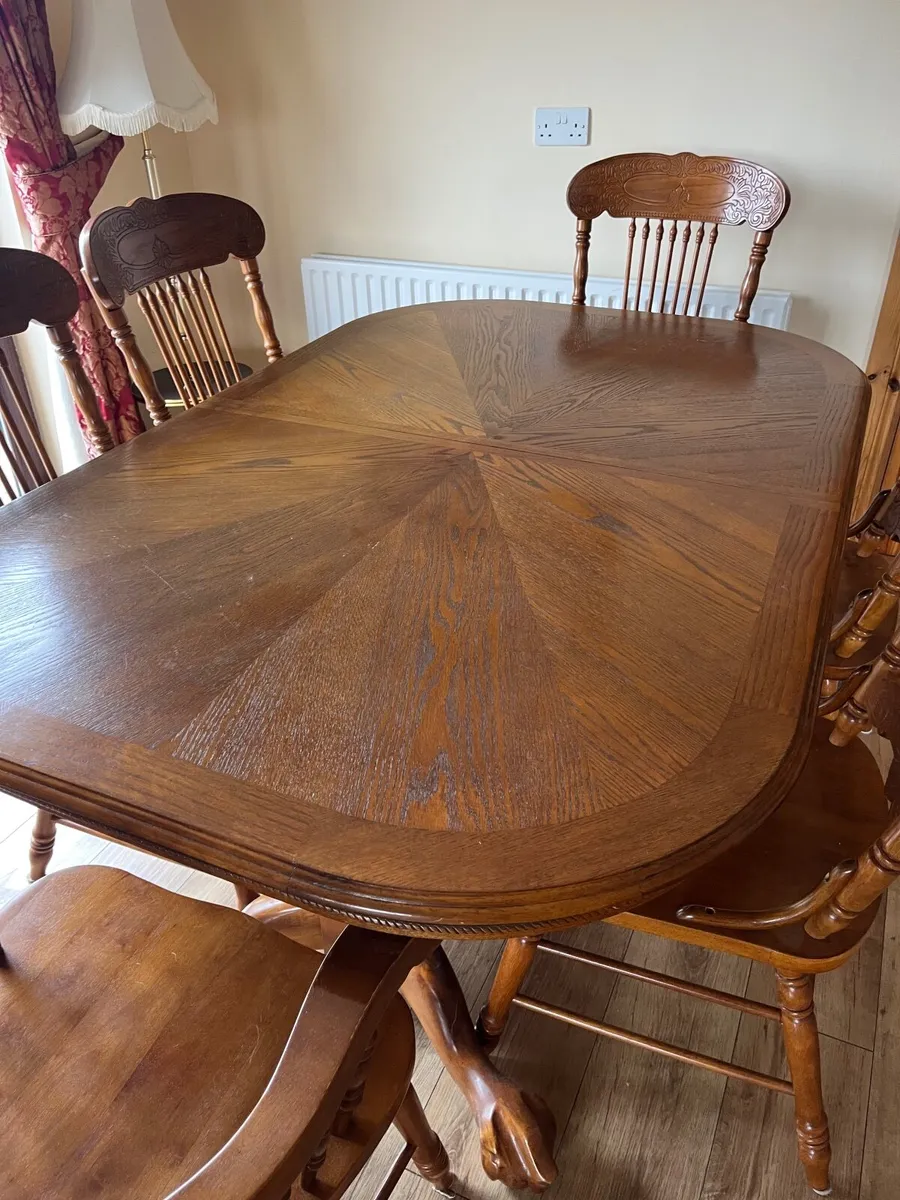 Furniture dining table and chairs - Image 3