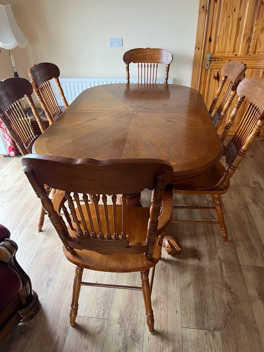 Furniture dining table and chairs - Image 4