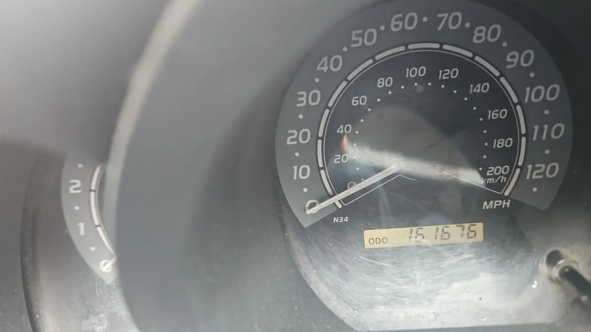 Toyota Hilux 2011 - Image 1