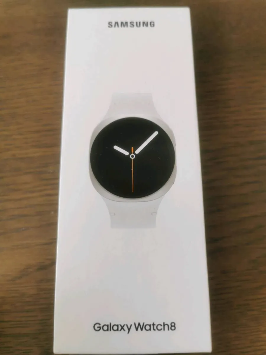 Samsung galaxy watch 8 classic - Image 2