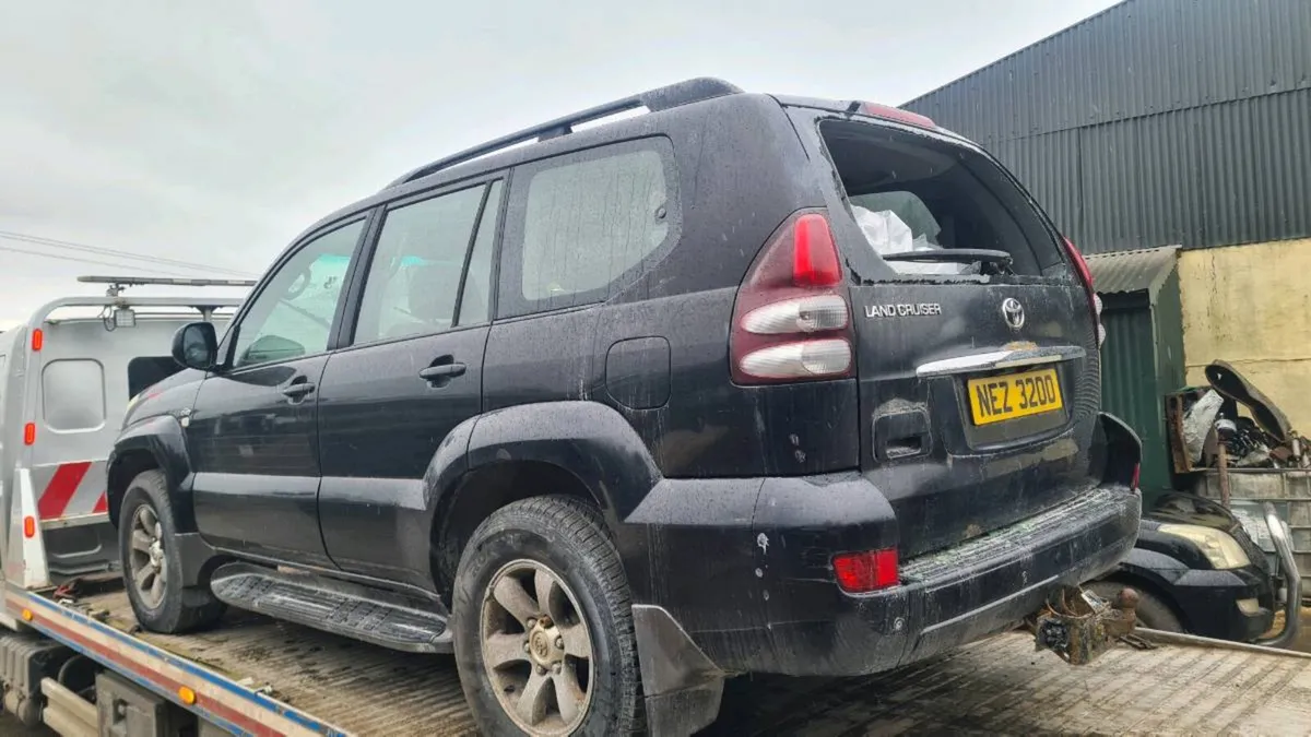 Toyota landcruiser lc4 - Image 3