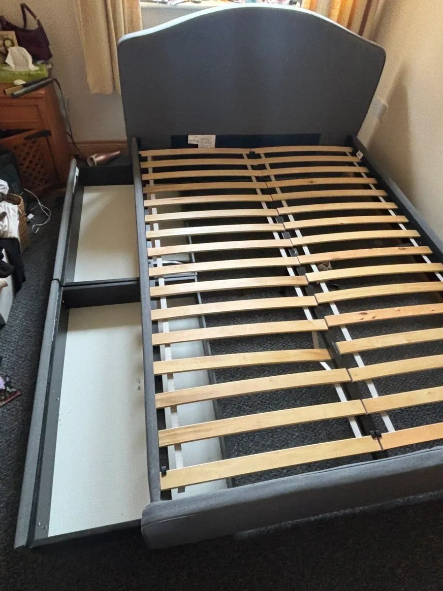 Double bed - Image 3