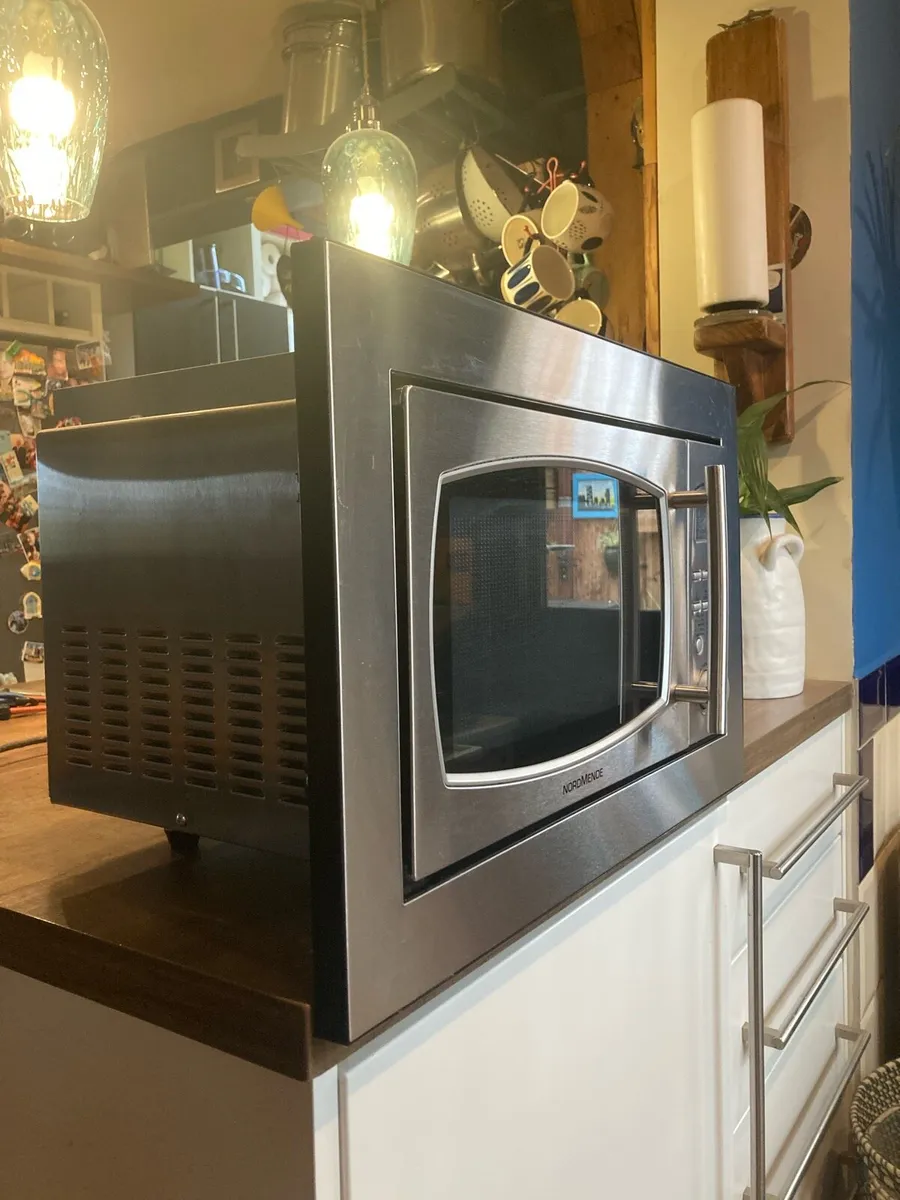 Built in Microwave €35 (bargain) - Image 3