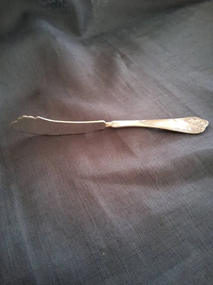 Old Scalloped Butter Knife - Image 1