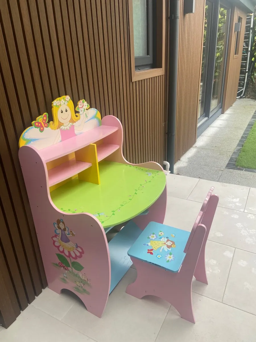 Girls wooden painted table and chair - Image 3