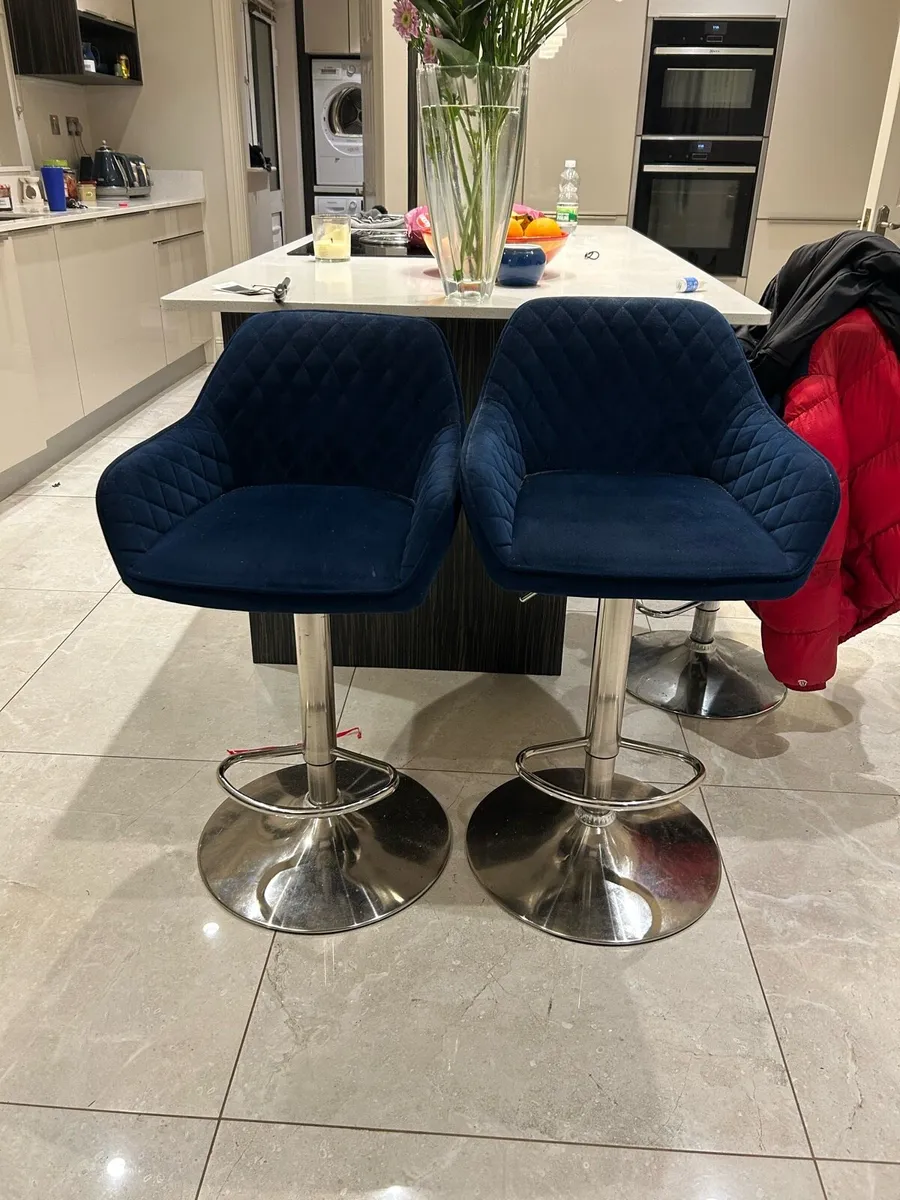 Kitchen stools - Image 1