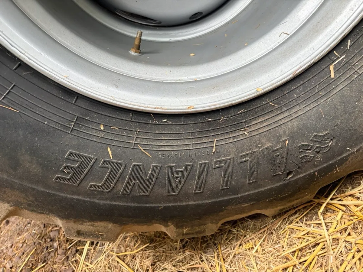 Tyres - Image 3