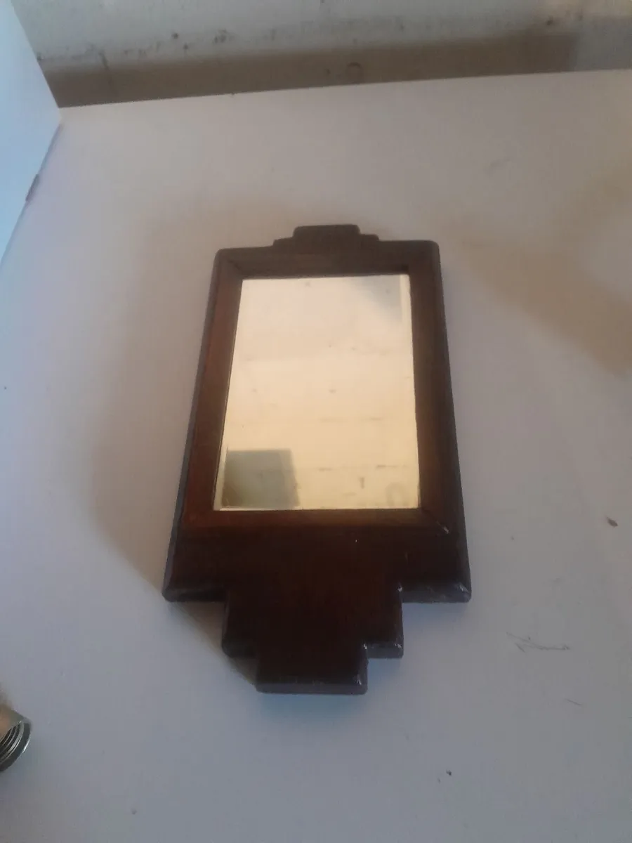 Vintage small oak framed  wall mirror - Image 1