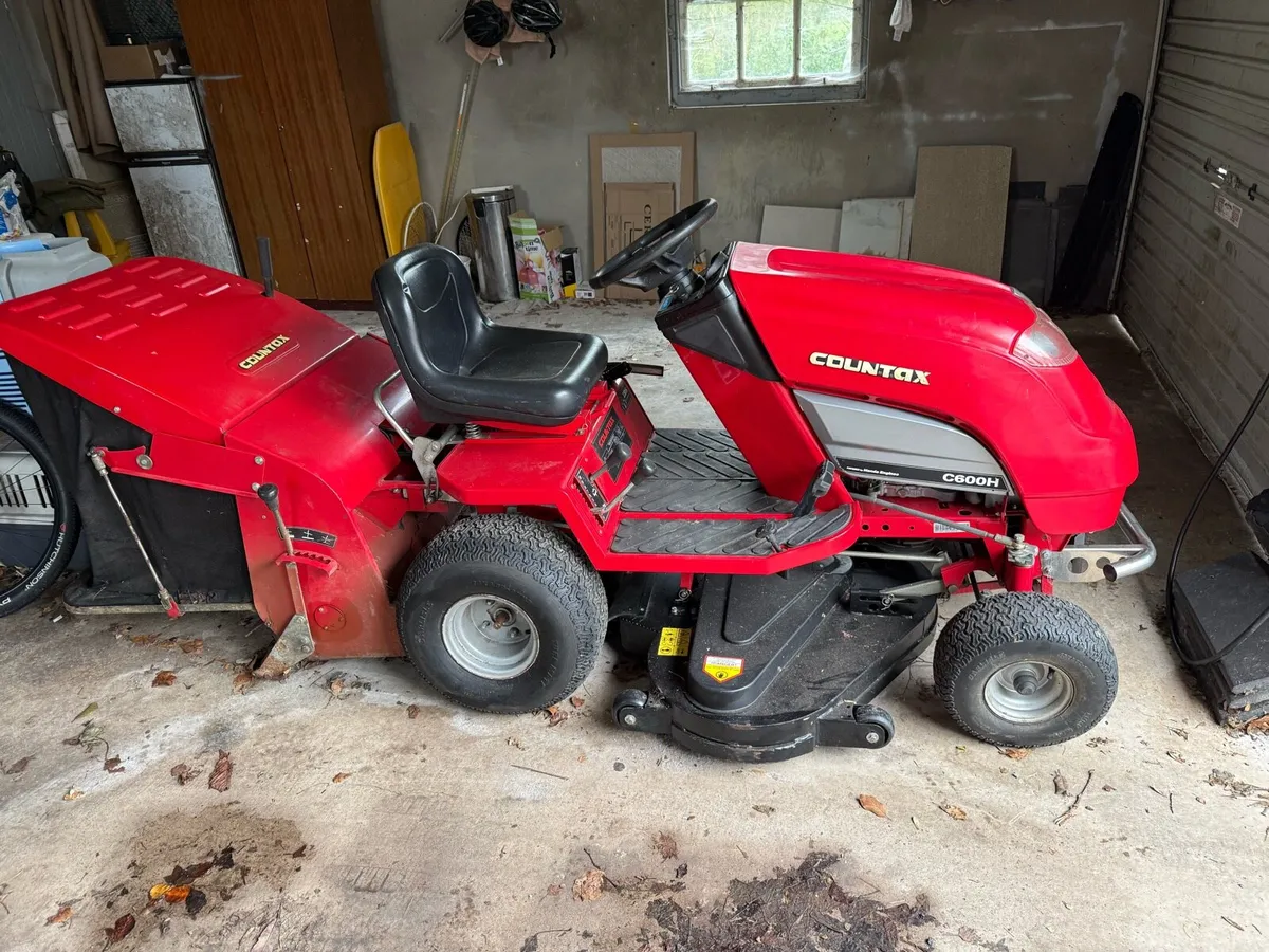 Countax ride on lawnmower - Image 4