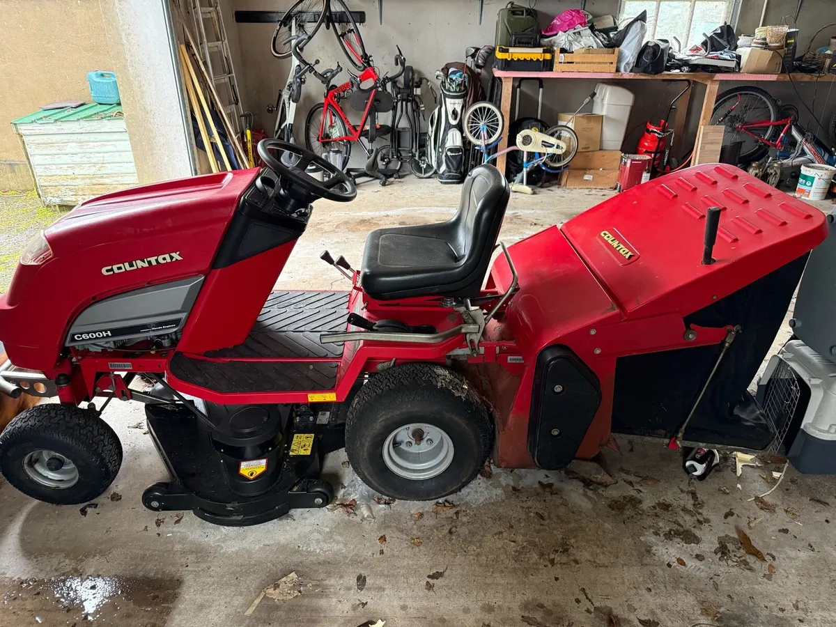 Countax ride on lawnmower - Image 1