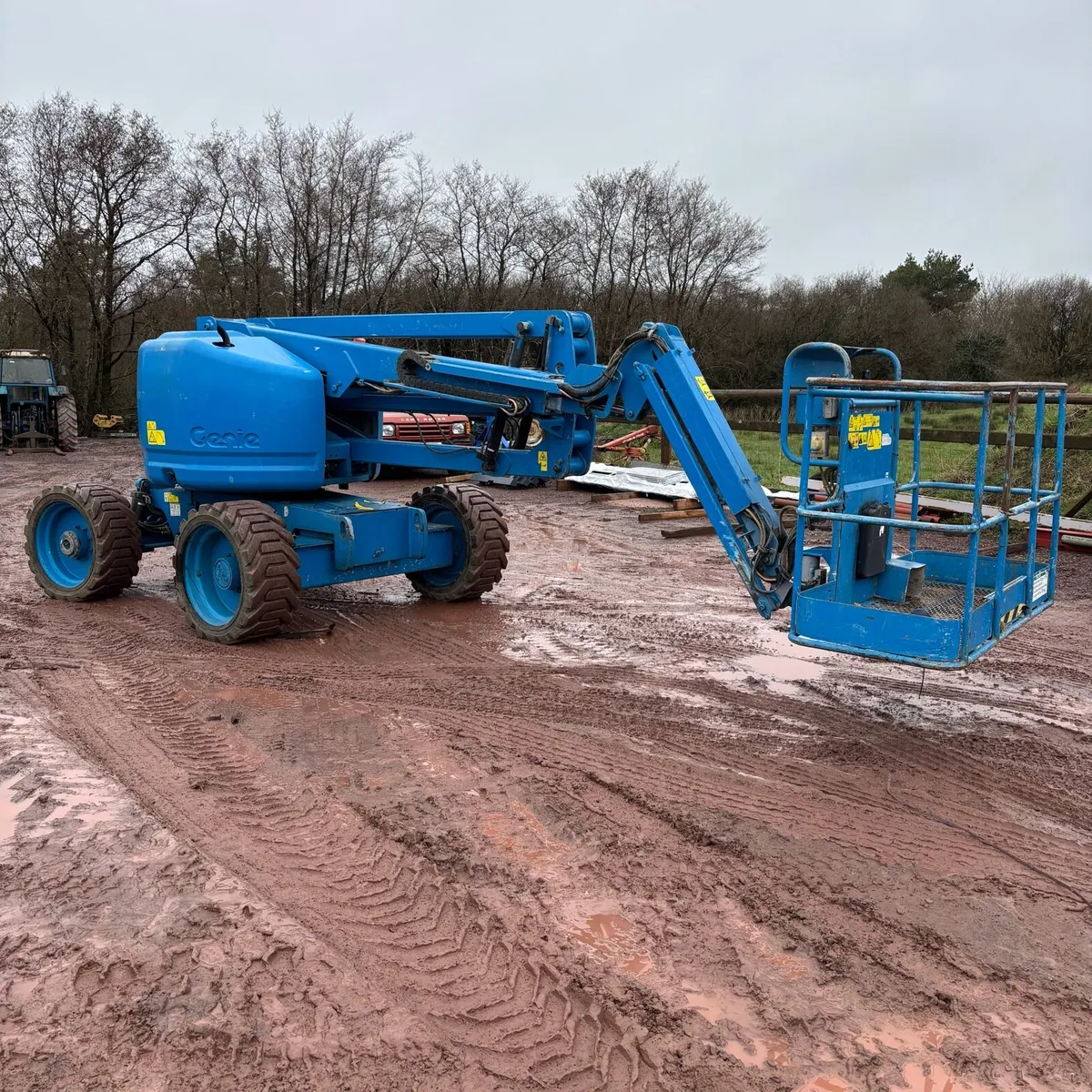 2012 Genie Z45 - Image 1