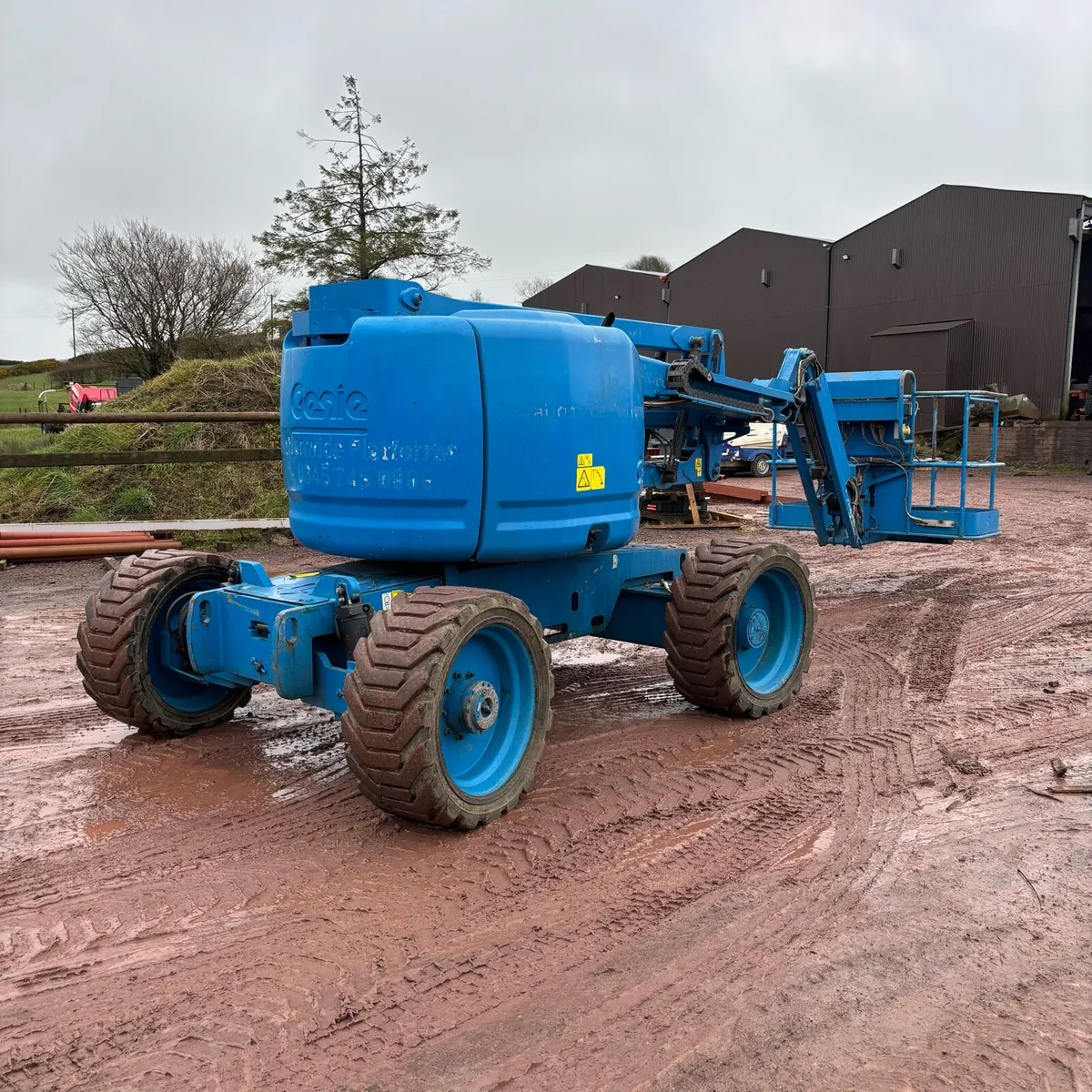 2012 Genie Z45 - Image 4