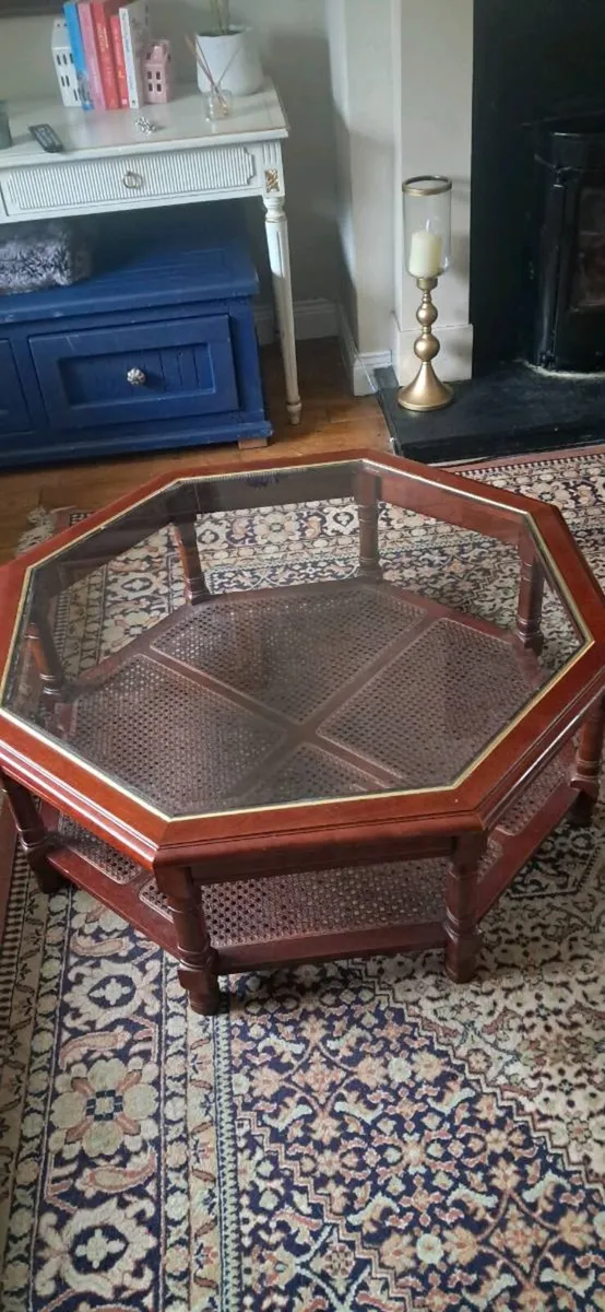 Coffee table - Image 1