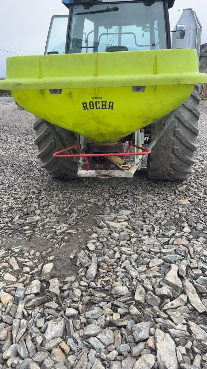 Rocha spreader - Image 1