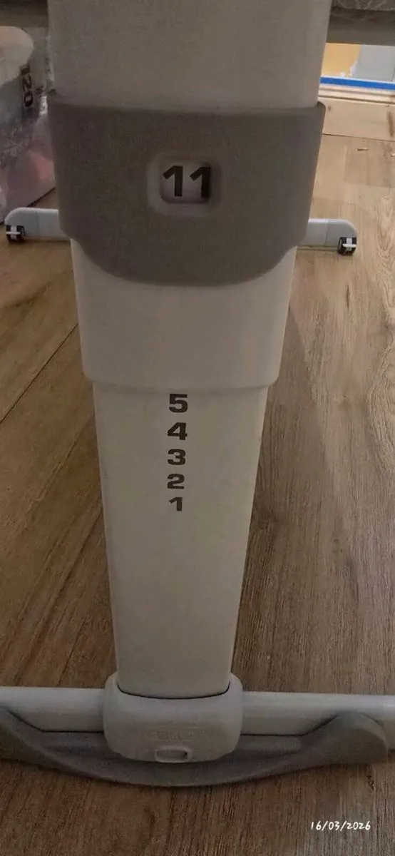 Chicco co-sleeper - Image 2