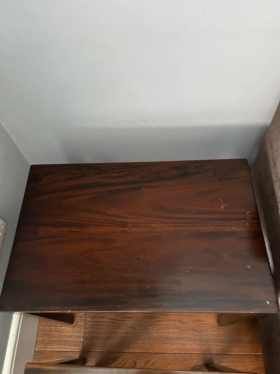 Nest of tables - Image 2