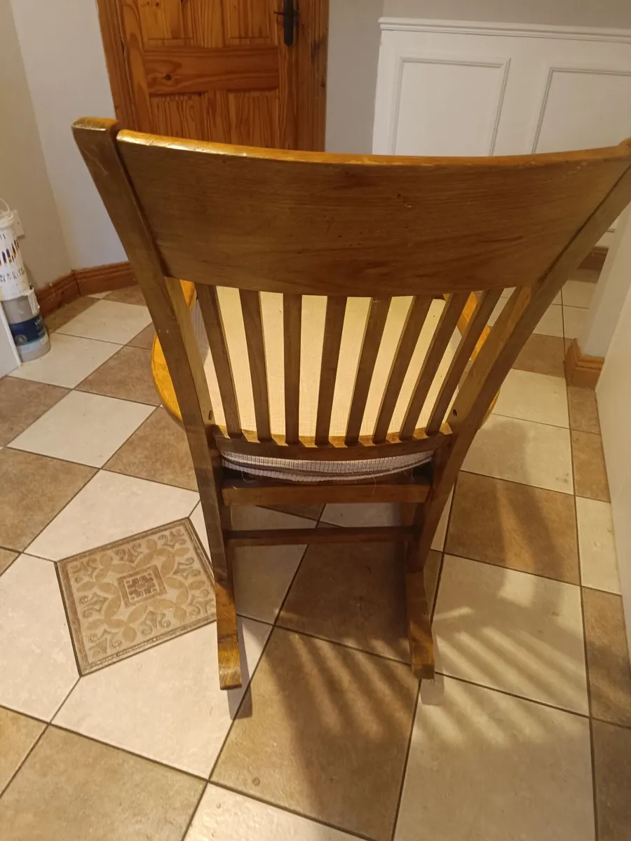 Wooden rocking chair - Image 3