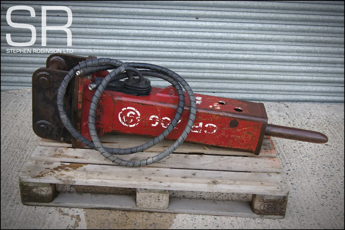 CP Chicago 4-6 Ton Pneumatic Rock Hammer - Image 2