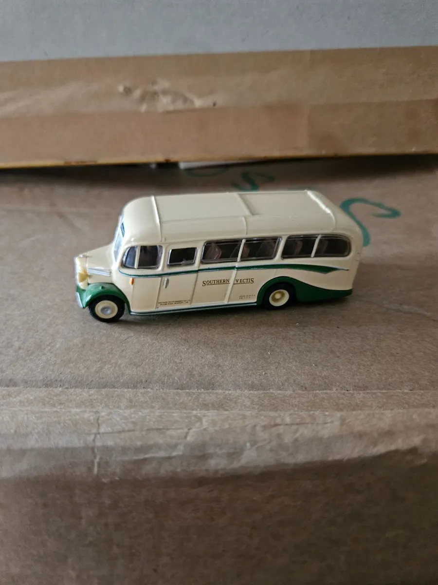 Corgi Bus - Image 1