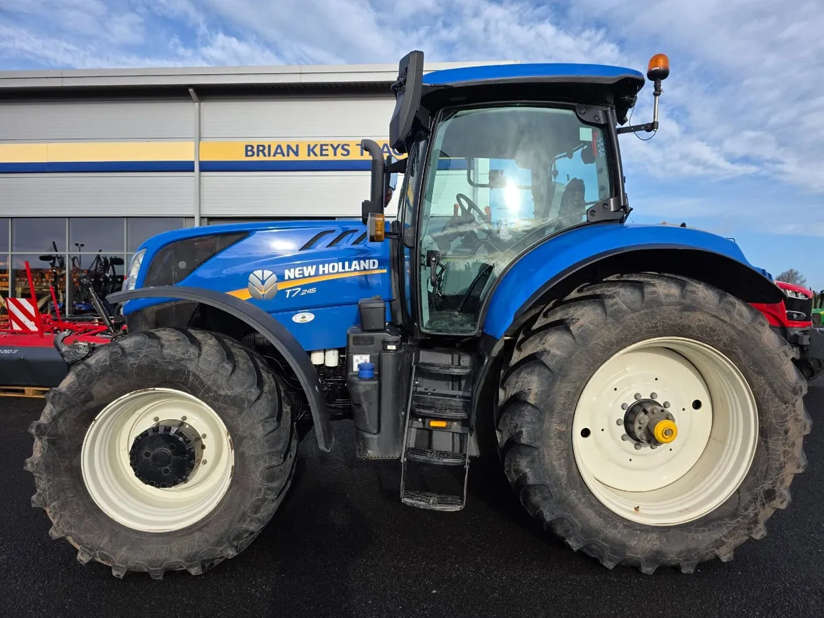 New Holland T7.245 Power Command - Image 1