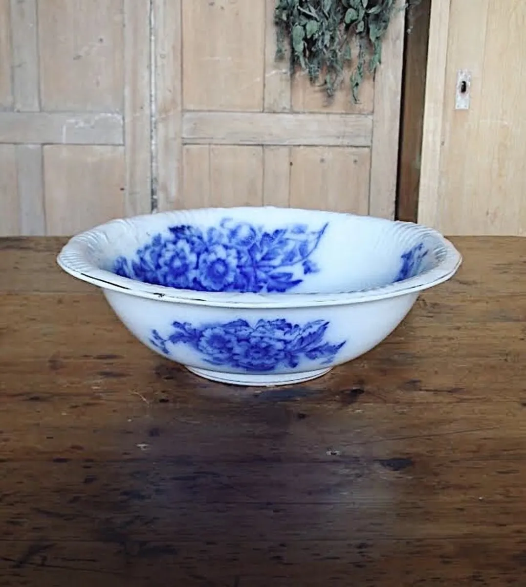 Antique Wash Bowl - Image 1