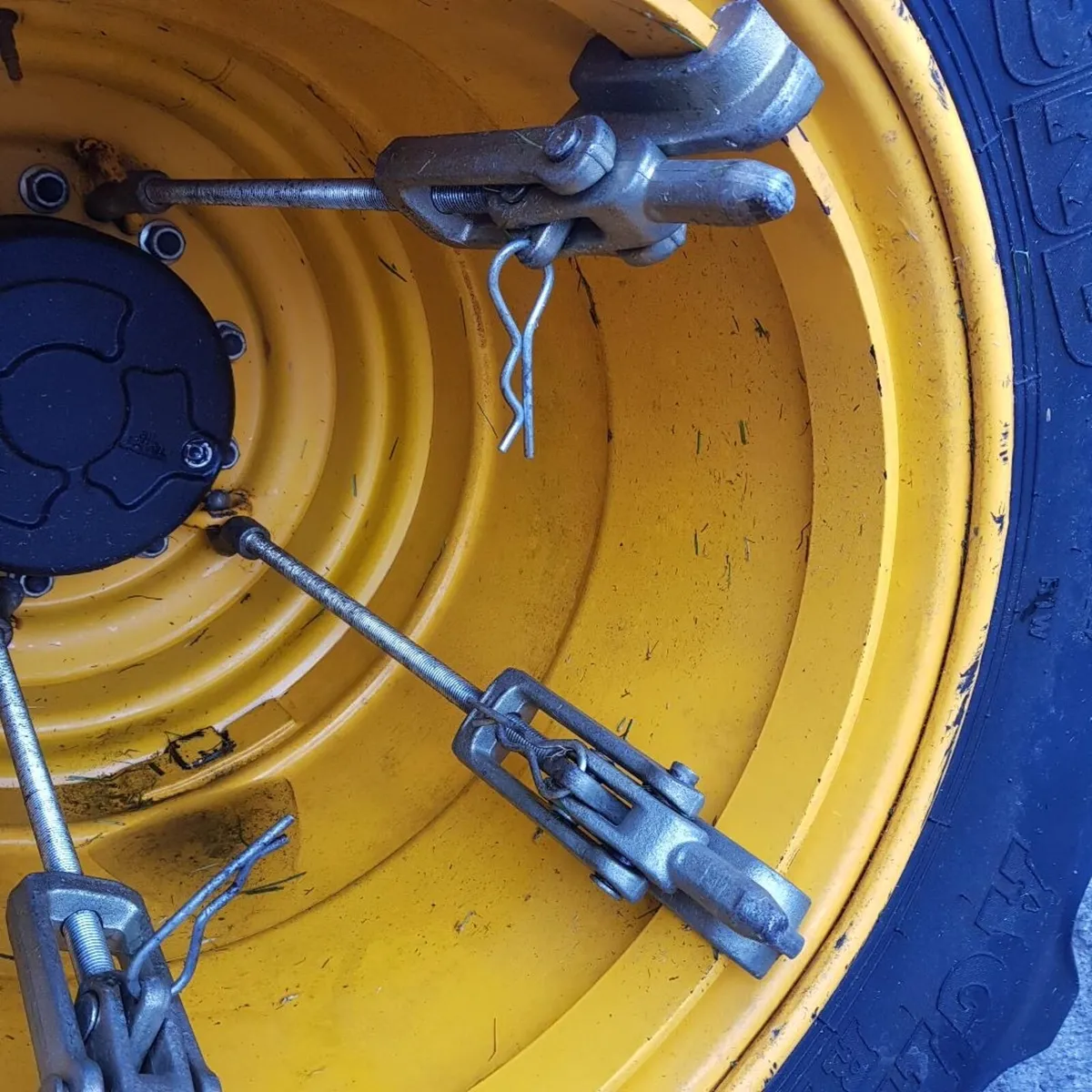 JCB Dual Wheels - Image 4