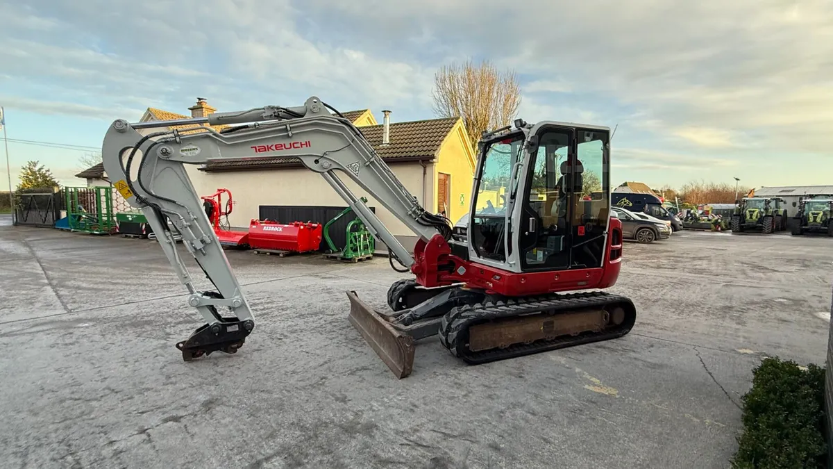 Takeuchi TB370 - Image 2