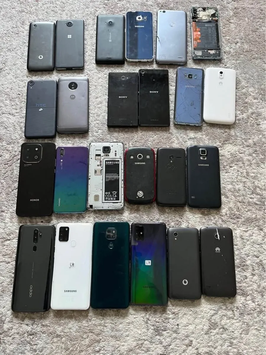 JOB LOT of 49 Phones and 15 Tablets – For Parts or - Image 3