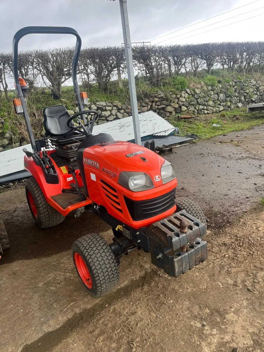 Kubota garden tractor - Image 1