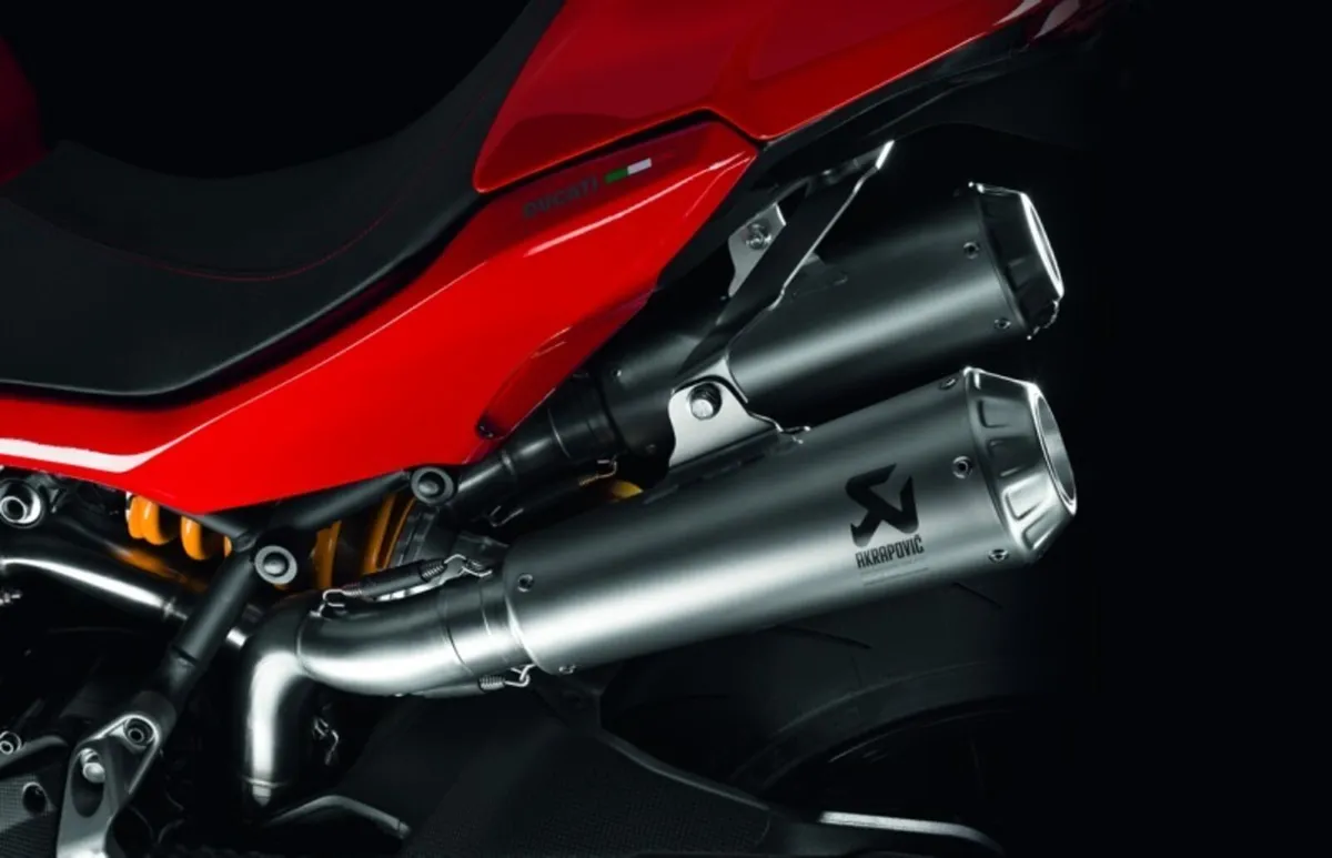 Ducati Supersport 939 Akrapovic full race exhaust - Image 3
