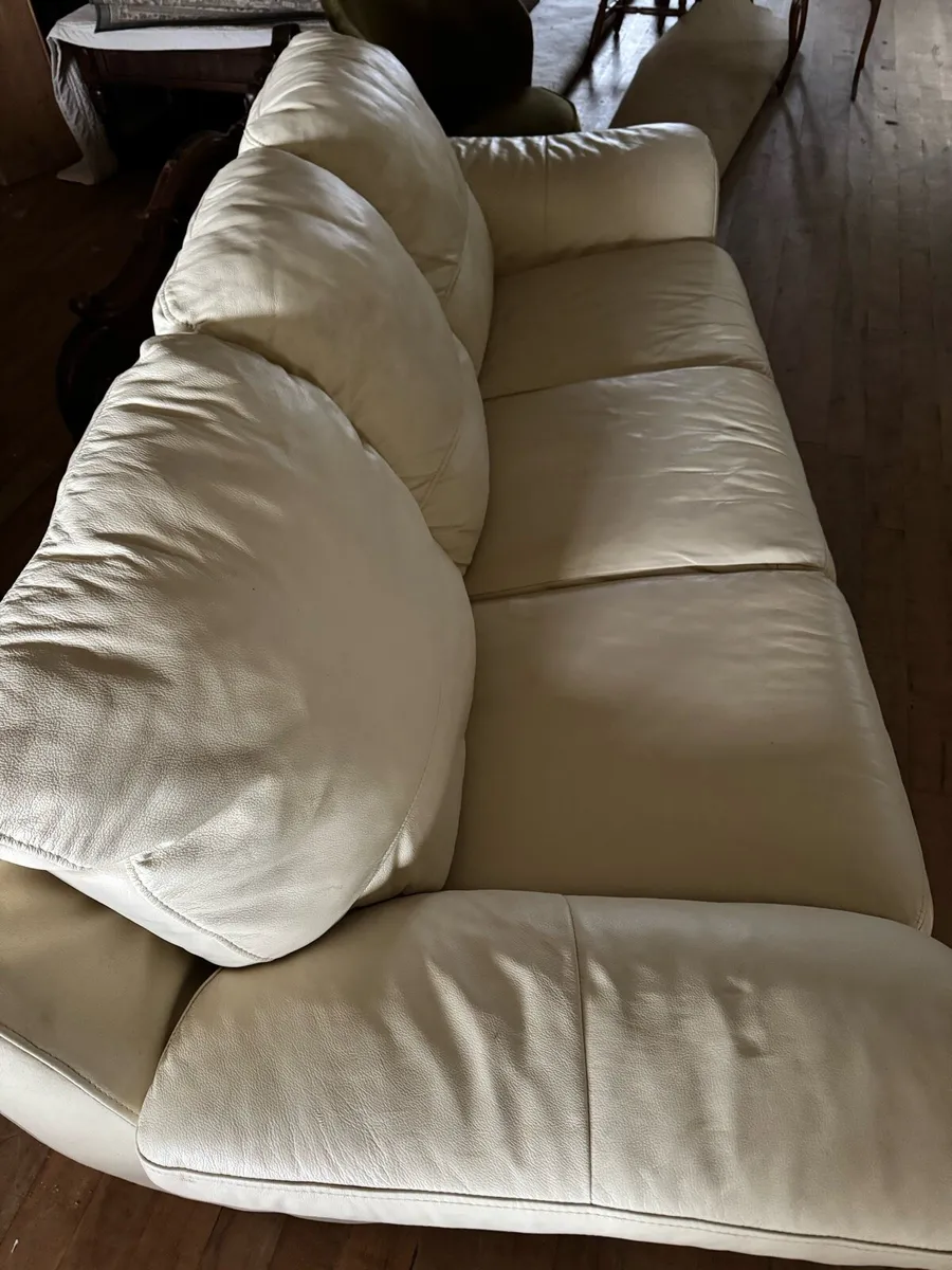 White leather sofa - Image 4