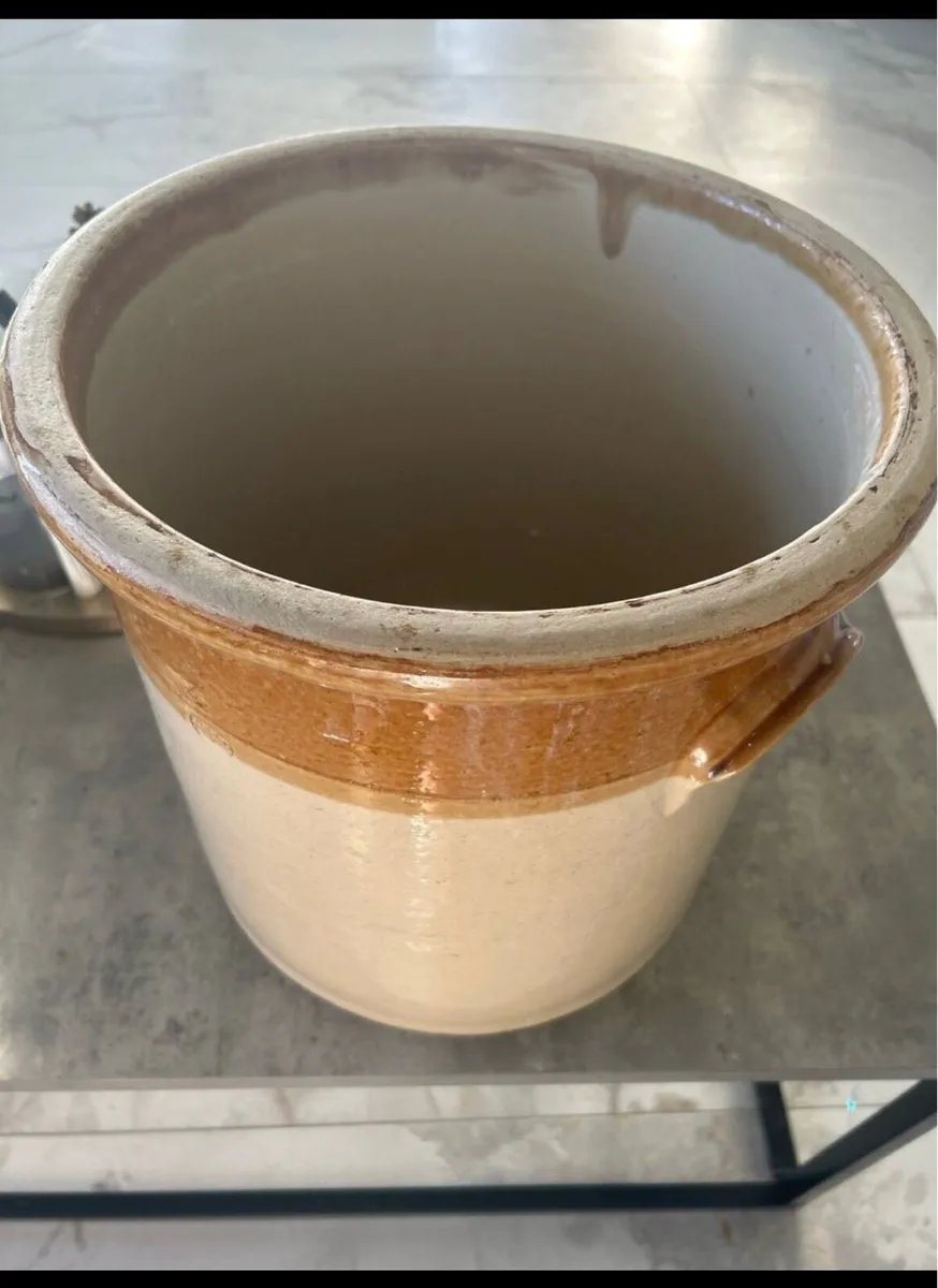 4 Gallon stoneware pot - Image 2