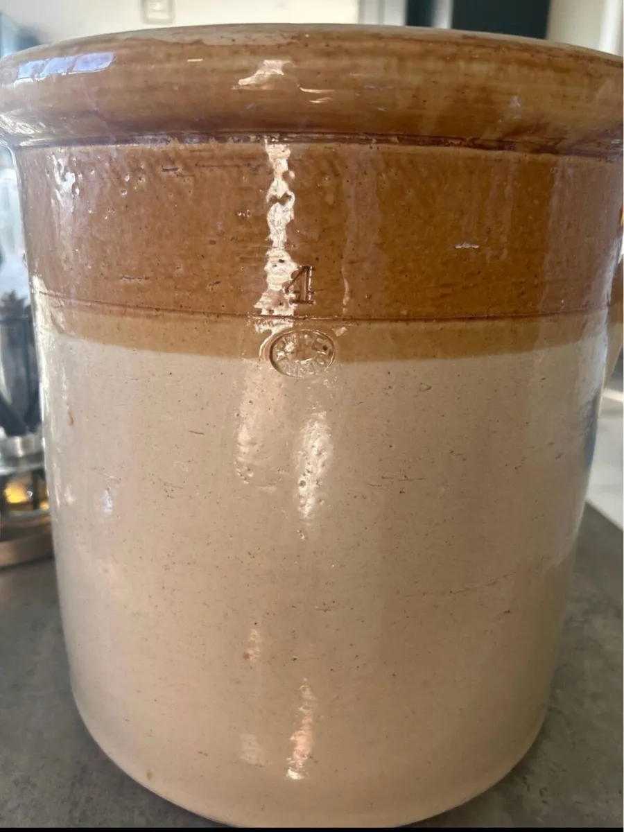 4 Gallon stoneware pot - Image 3