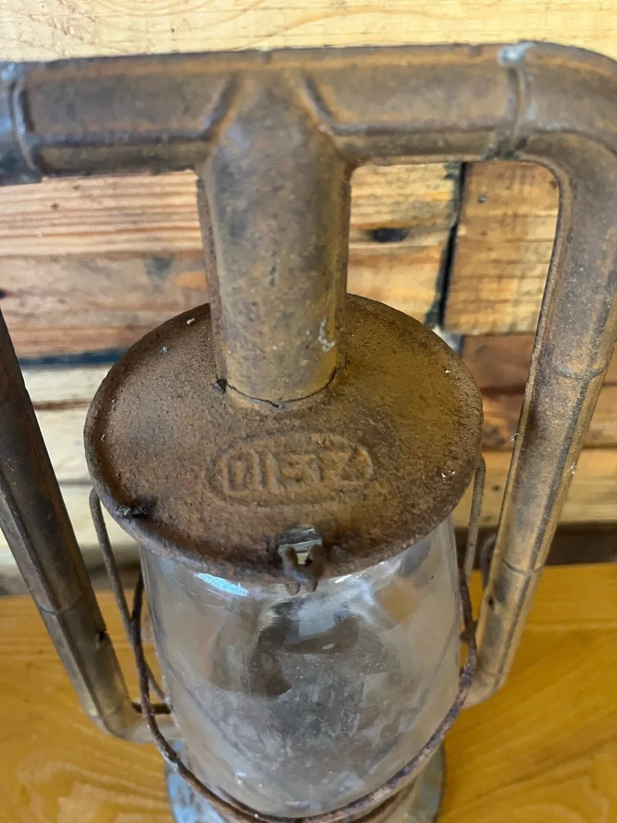 Antique lantern - Image 4