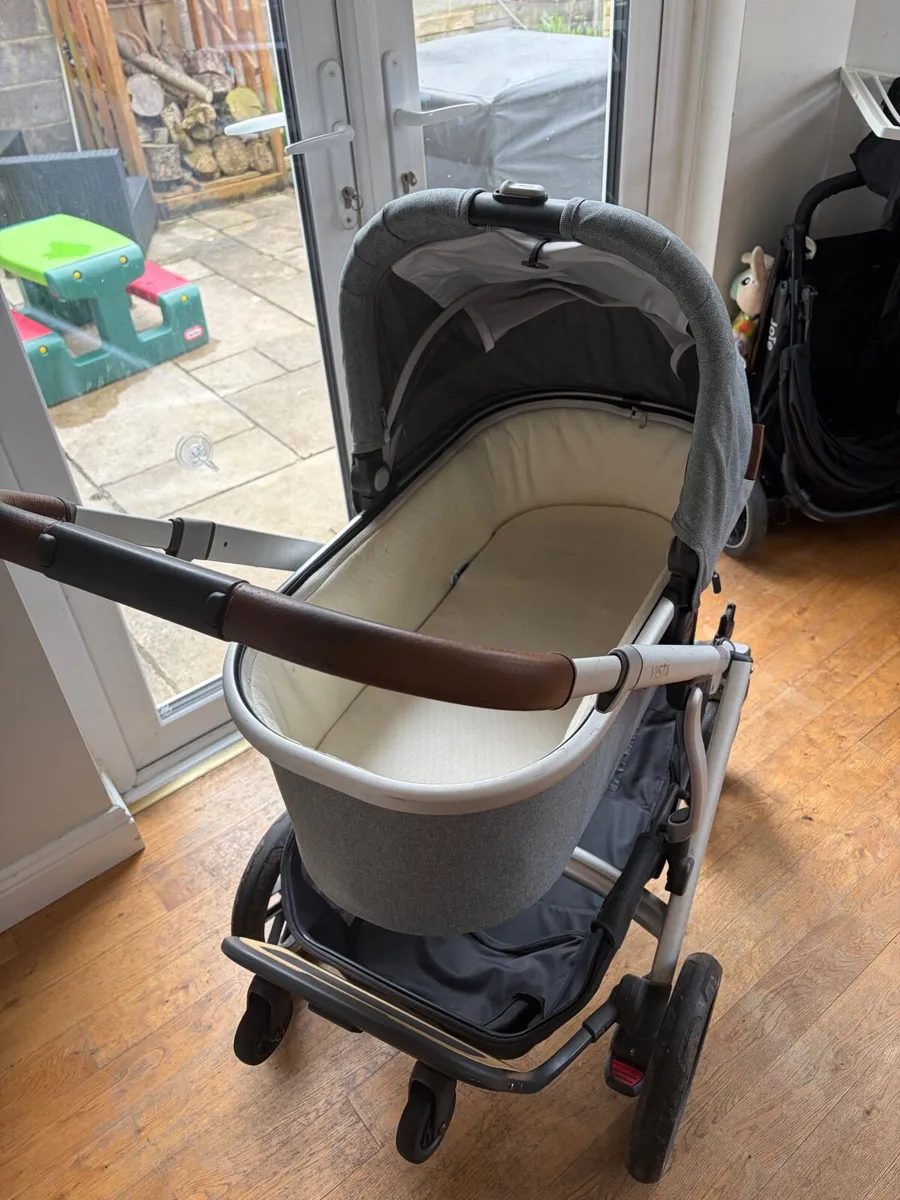 Uppababy Pram Full Set - Image 2