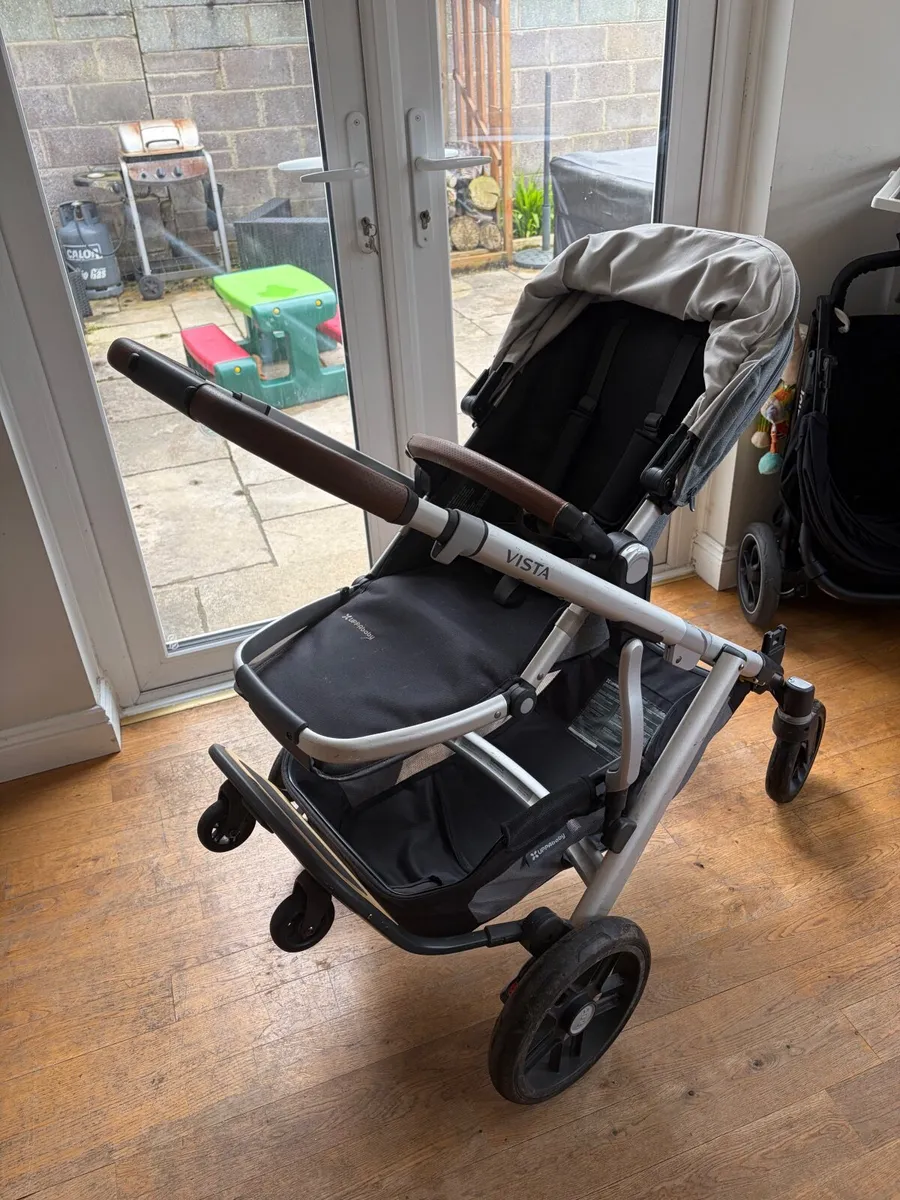 Uppababy Pram Full Set - Image 1
