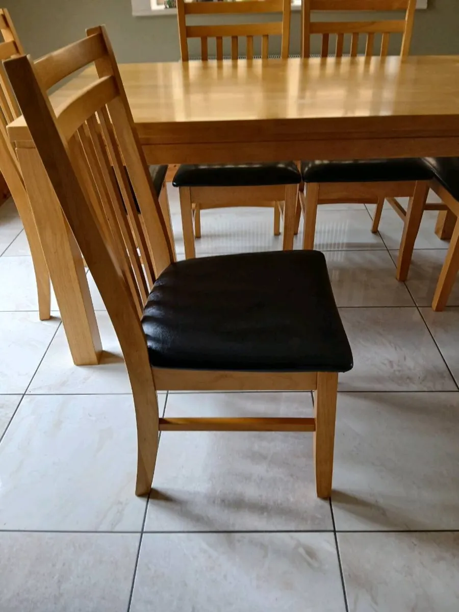 Kitchen Table & 6 Chairs - Image 4