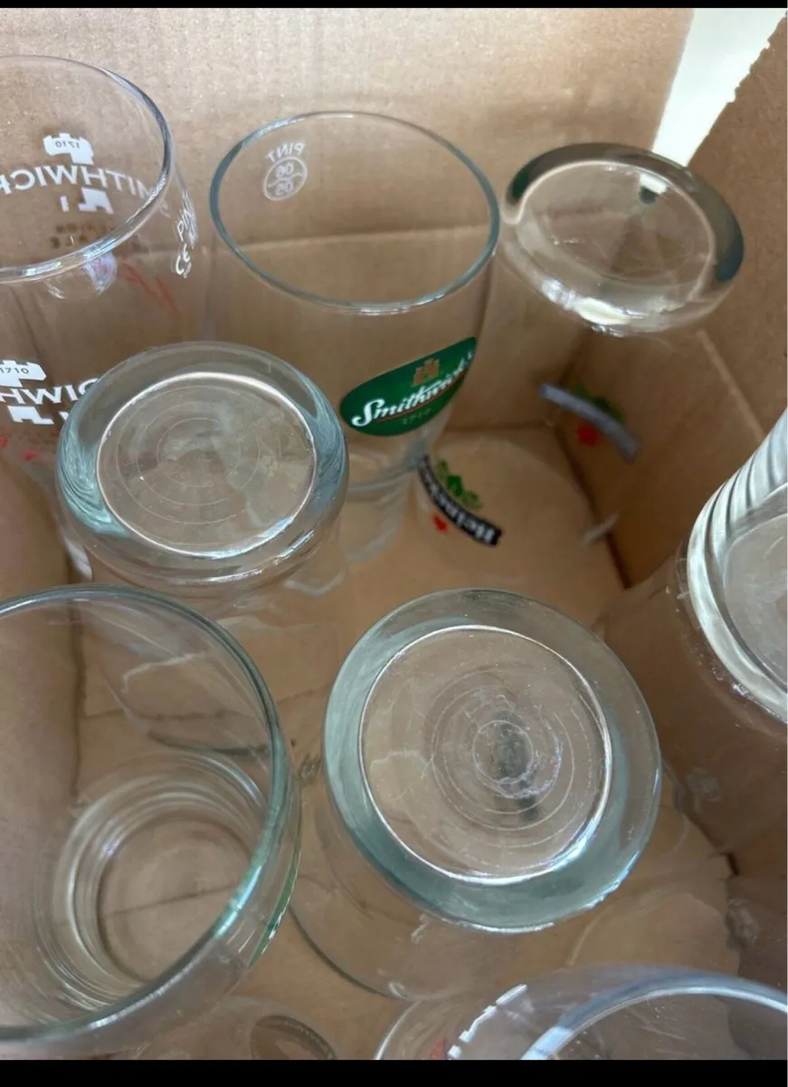 Pint glasses - Image 1
