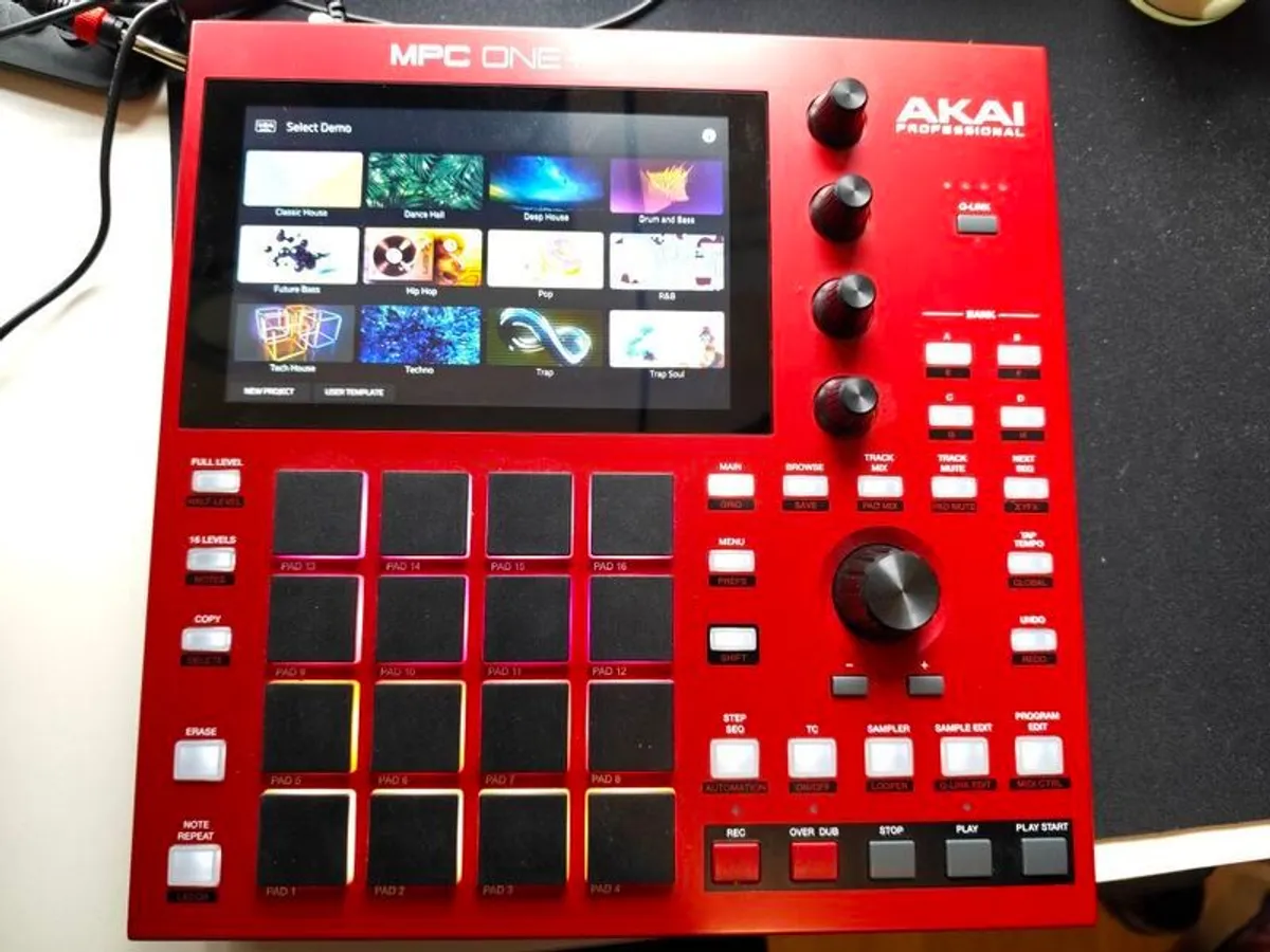 Akai MPC One+ - Image 1