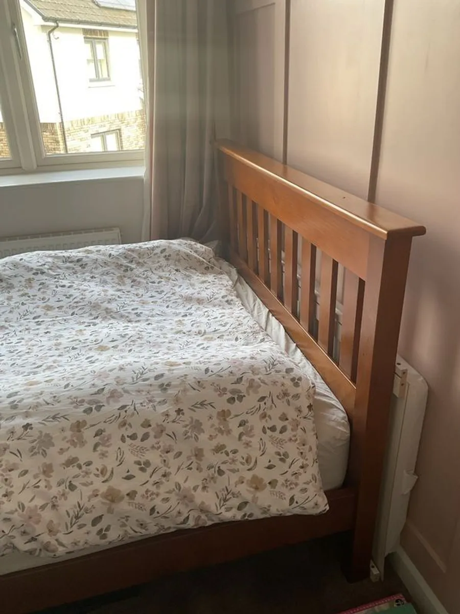 double bed - Image 1